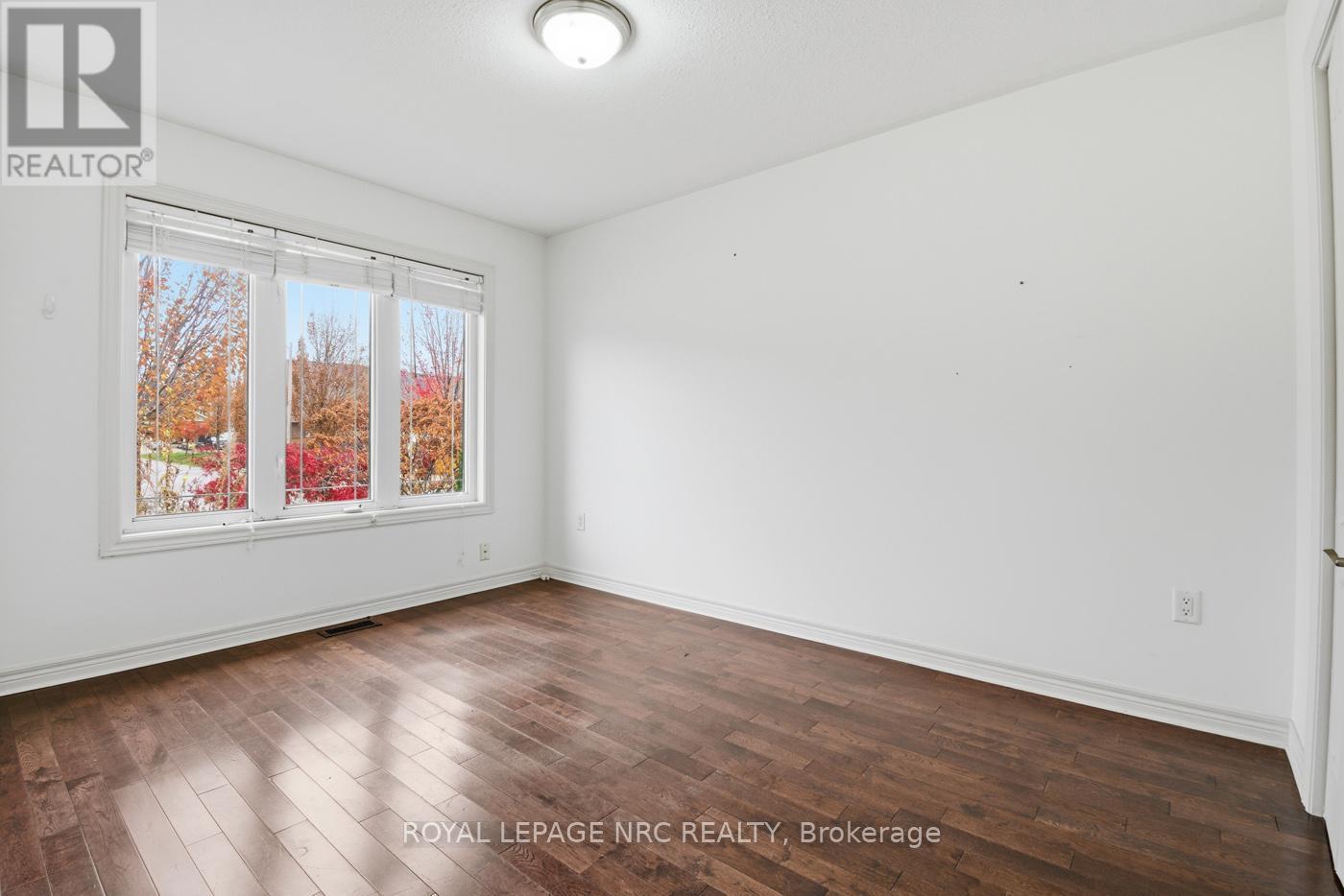 












18 BLUEGRASS CRESCENT

,
St. Catharines (Oakdale),




Ontario
L2P0A7

