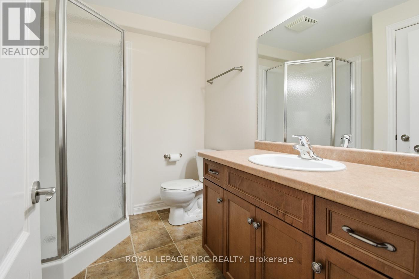 












18 BLUEGRASS CRESCENT

,
St. Catharines (Oakdale),




Ontario
L2P0A7

