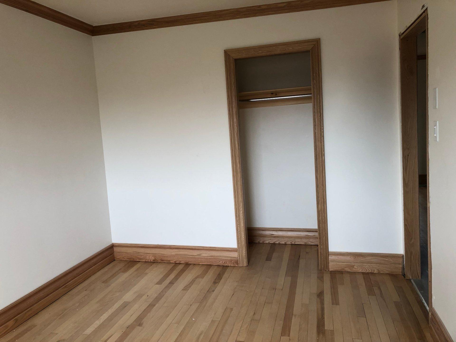 









7455


Rue Cartier

, 3,
Montréal (Villeray/Saint-Michel/Parc-Extension),




QC
H2E2J4

