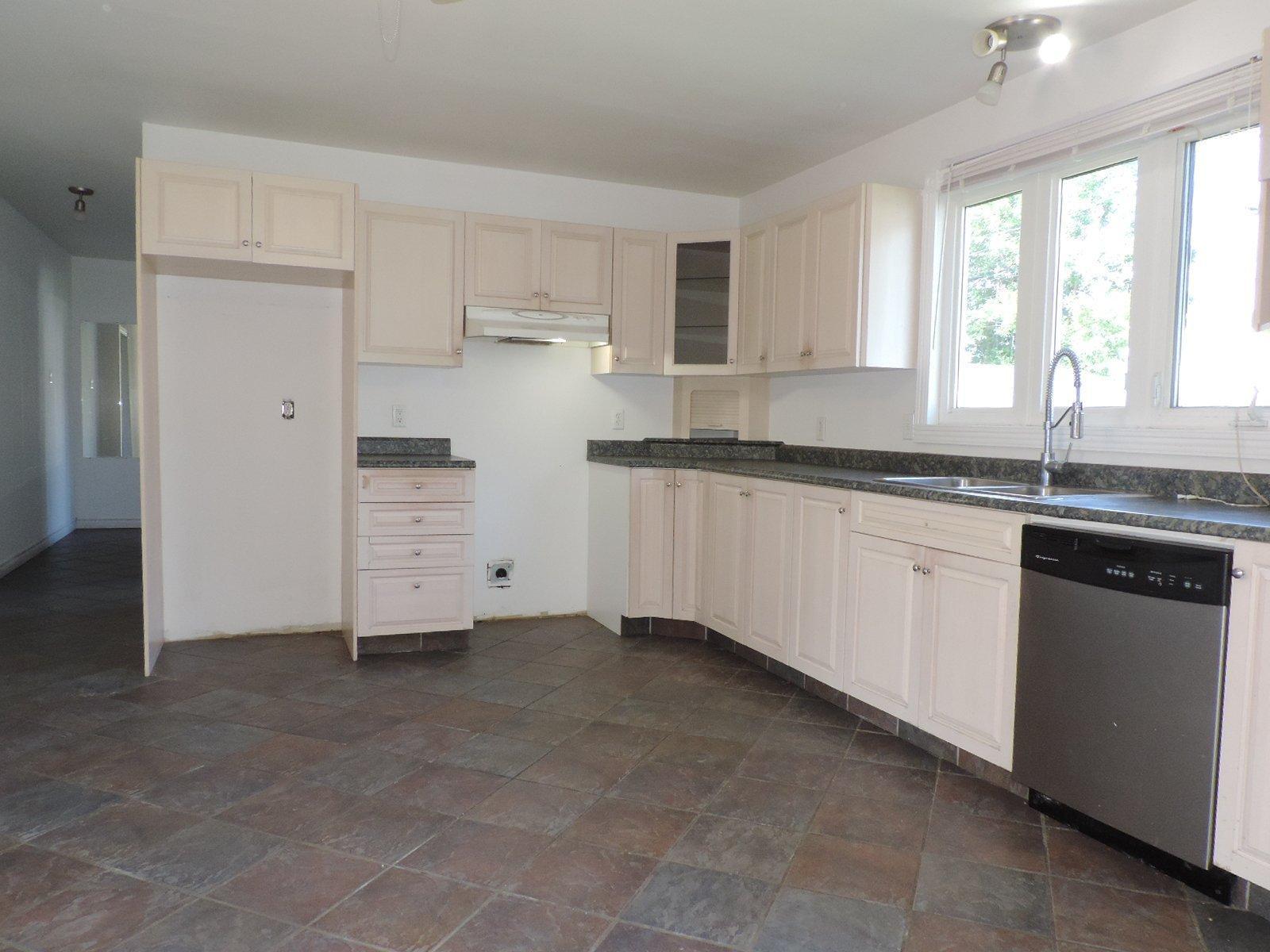 









58


Rue des Peupliers

,
Lebel-sur-Quévillon,




QC
J0Y1X0

