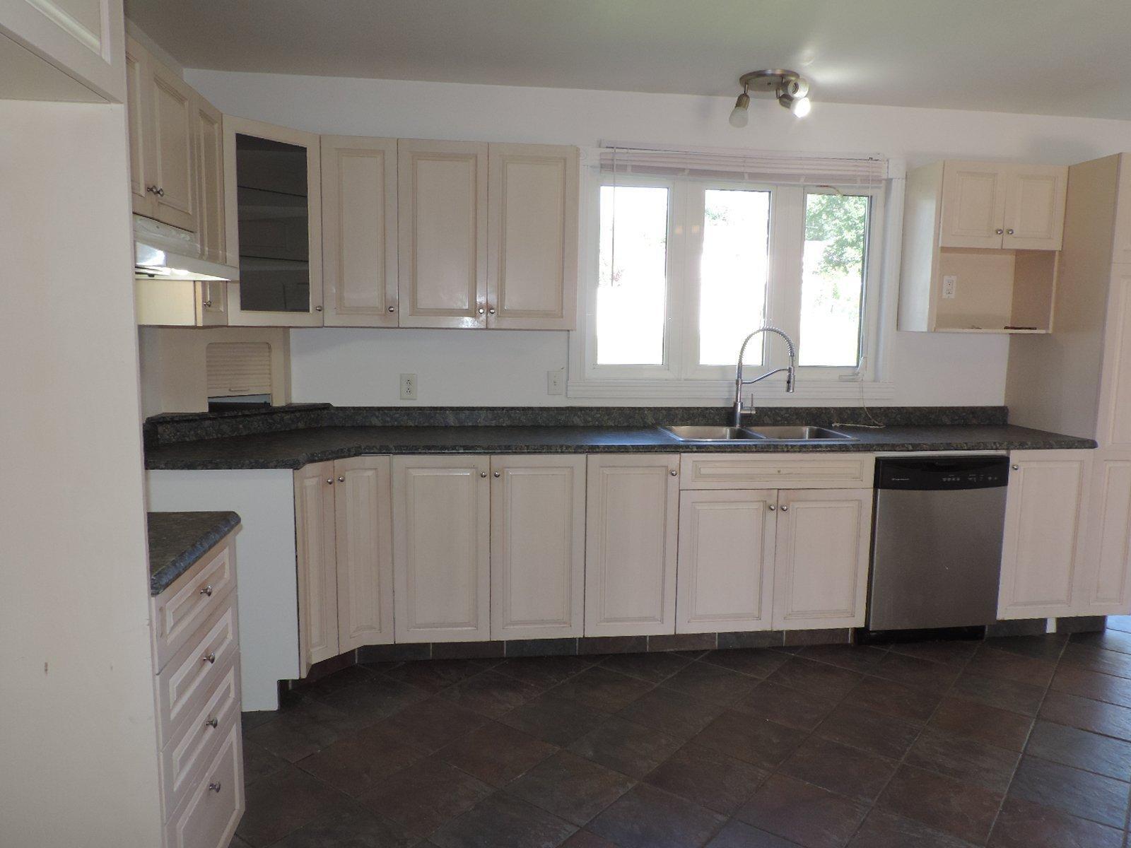 









58


Rue des Peupliers

,
Lebel-sur-Quévillon,




QC
J0Y1X0

