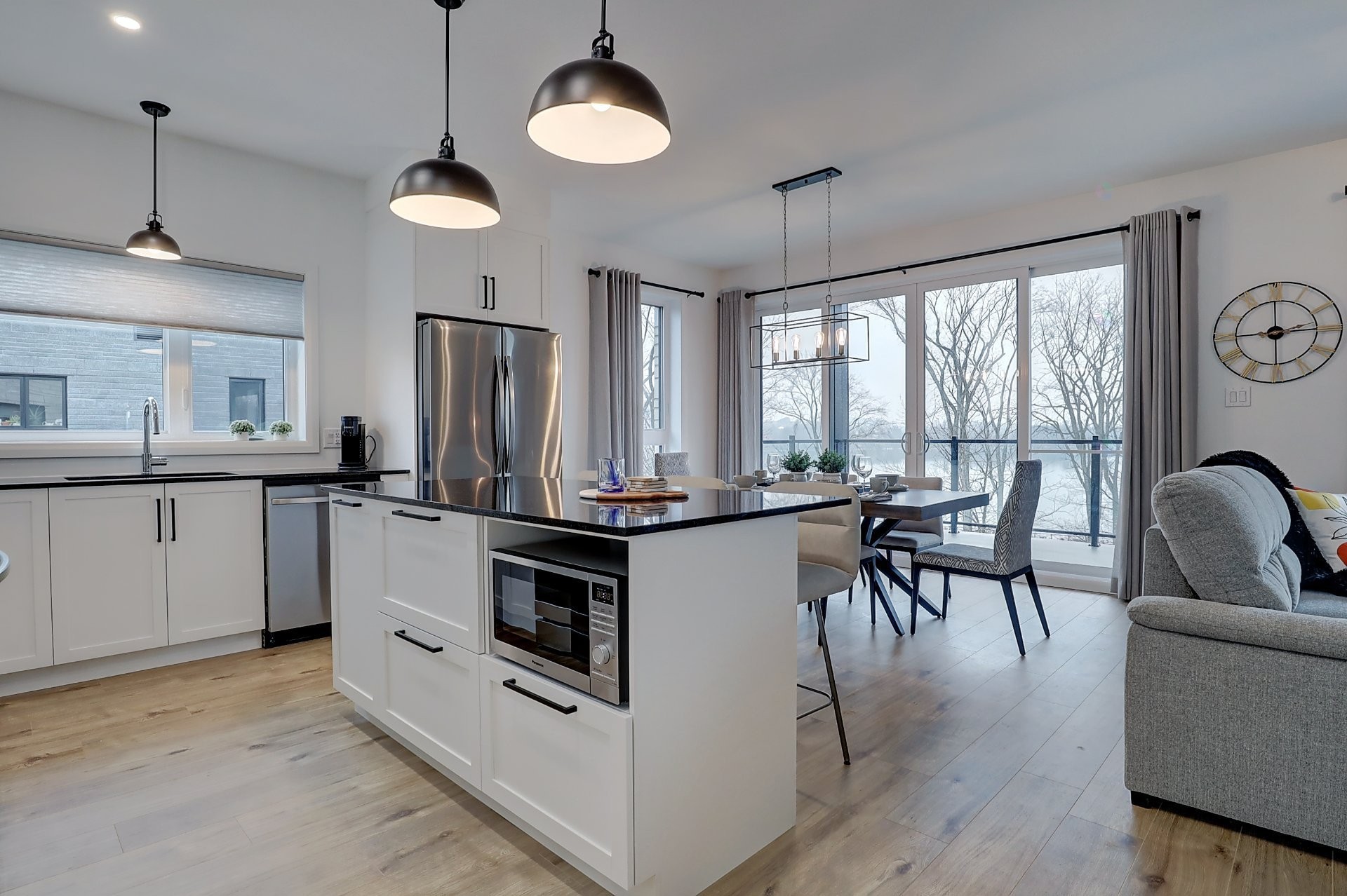 









5350


Boul. des Vétérans

, 101,
Lac-Mégantic,




QC
G6B2G7

