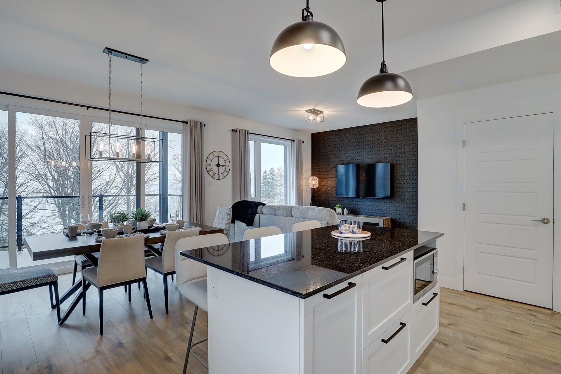 









5350


Boul. des Vétérans

, 101,
Lac-Mégantic,




QC
G6B2G7

