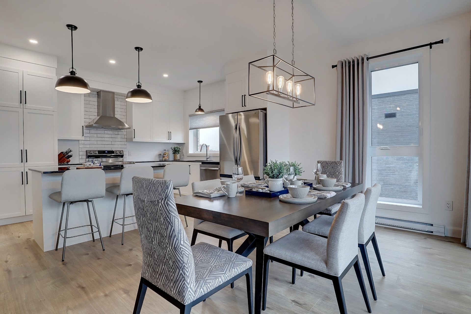 









5350


Boul. des Vétérans

, 101,
Lac-Mégantic,




QC
G6B2G7

