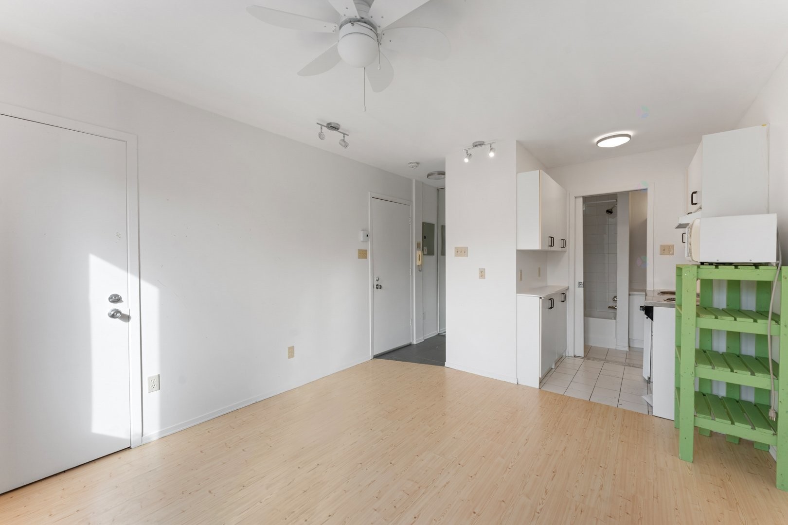 









4753


Rue Pontiac

, 5,
Montréal (Le Plateau-Mont-Royal),




QC
H2J2T4

