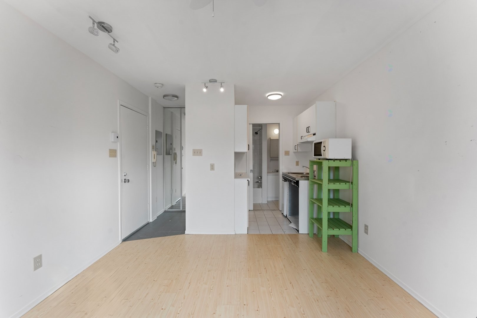 









4753


Rue Pontiac

, 5,
Montréal (Le Plateau-Mont-Royal),




QC
H2J2T4

