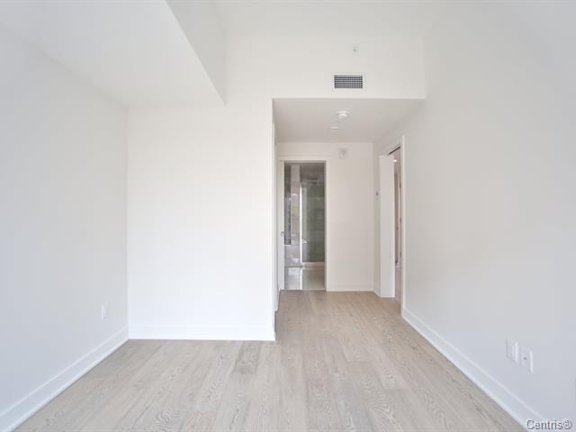 









1288


Rue St-Antoine O.

, TH10,
Montréal (Ville-Marie),




QC
H3C0X6

