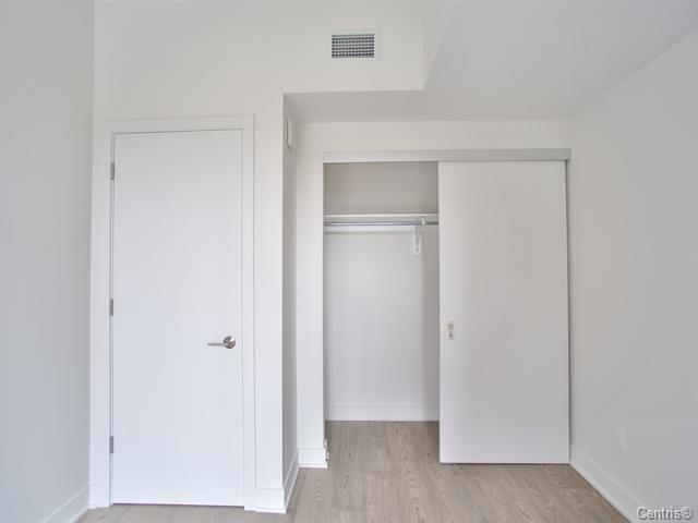 









1288


Rue St-Antoine O.

, TH10,
Montréal (Ville-Marie),




QC
H3C0X6

