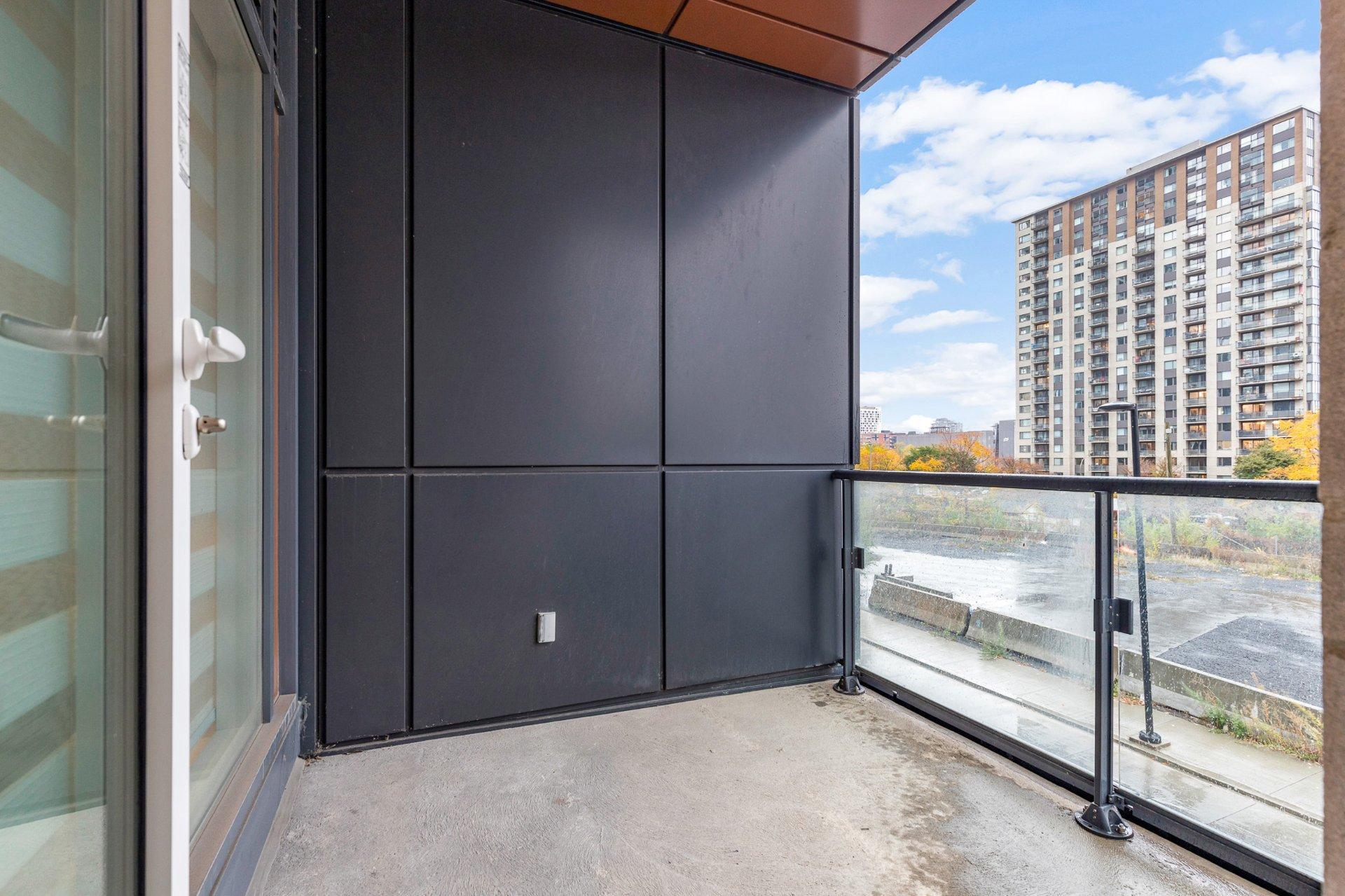 









1288


Rue St-Antoine O.

, TH10,
Montréal (Ville-Marie),




QC
H3C0X6

