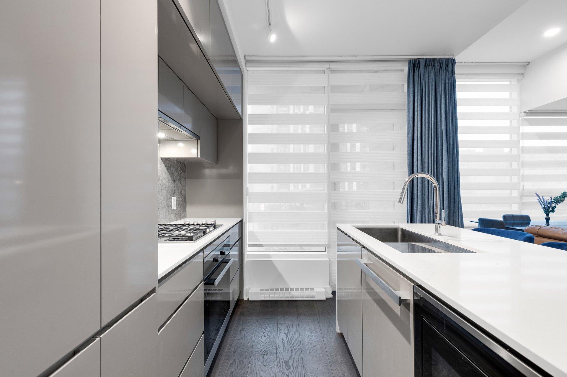 









1288


Rue St-Antoine O.

, TH10,
Montréal (Ville-Marie),




QC
H3C0X6

