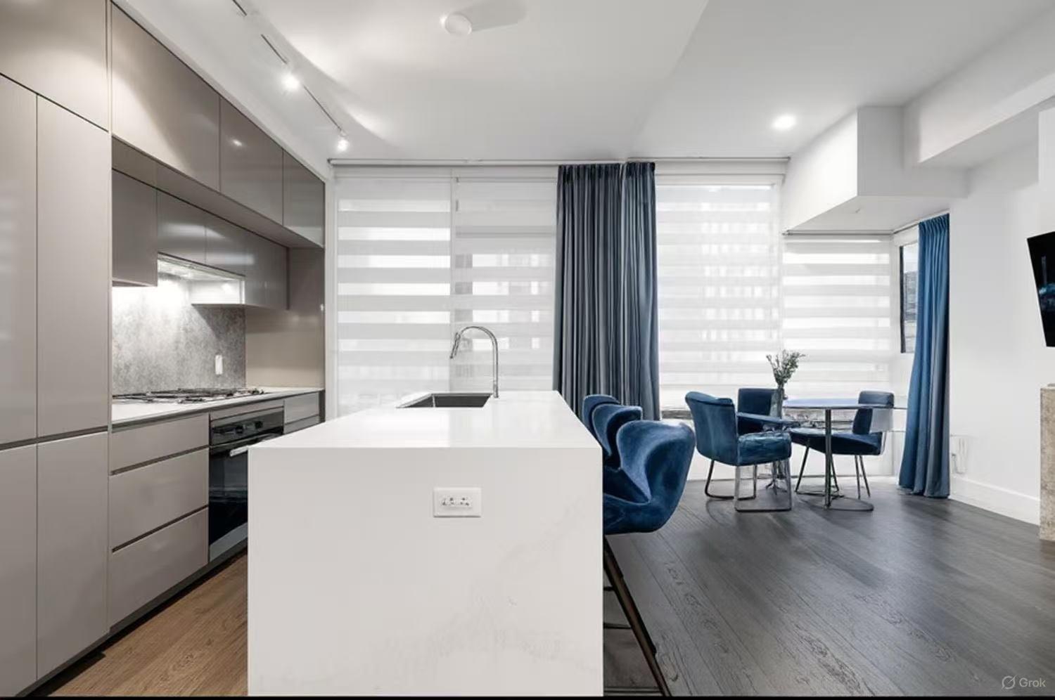 









1288


Rue St-Antoine O.

, TH10,
Montréal (Ville-Marie),




QC
H3C0X6

