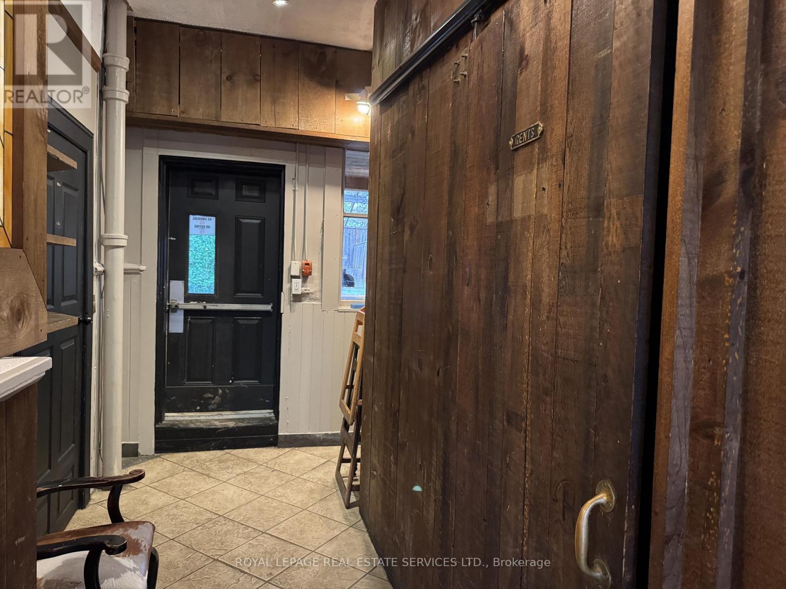 












1193 QUEENS BUSH ROAD

,
Wellesley,




Ontario
N0B2T0

