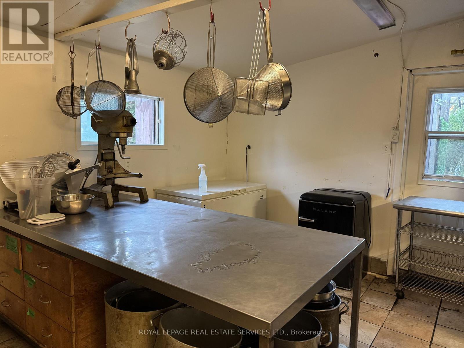 












1193 QUEENS BUSH ROAD

,
Wellesley,




Ontario
N0B2T0

