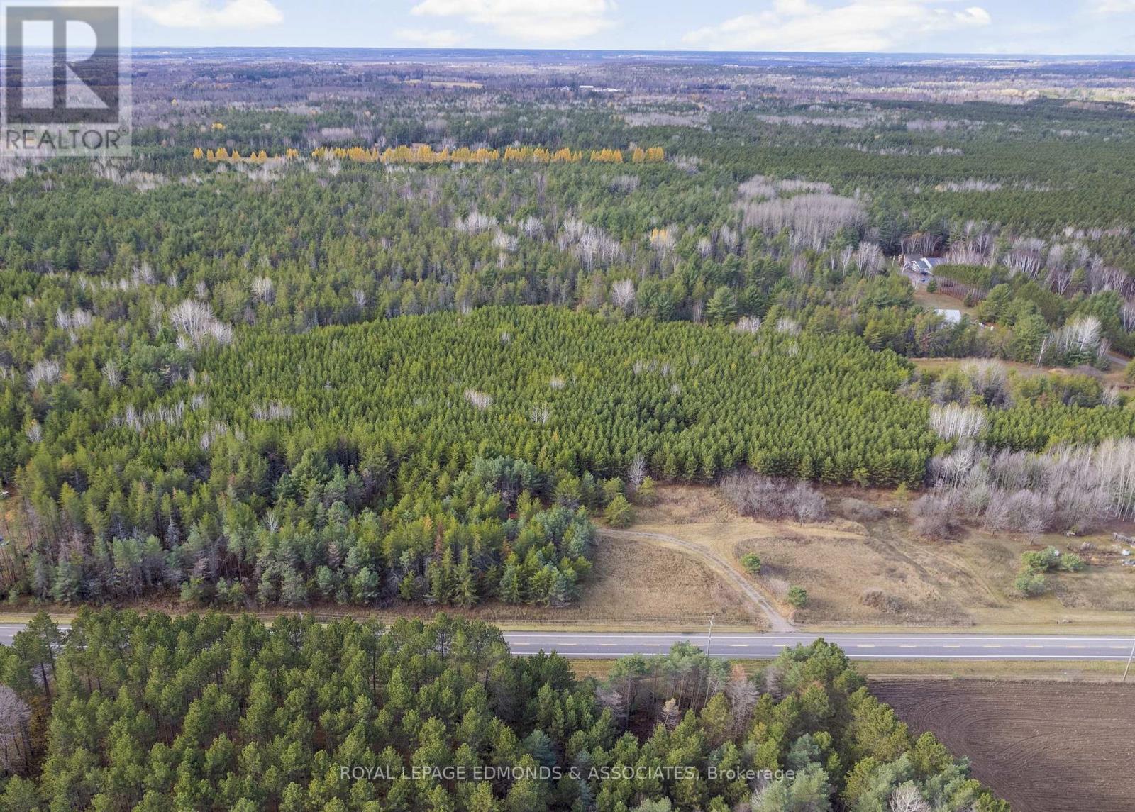 












939 BEACHBURG ROAD

,
Whitewater Region,







Ontario
K0J1C0

