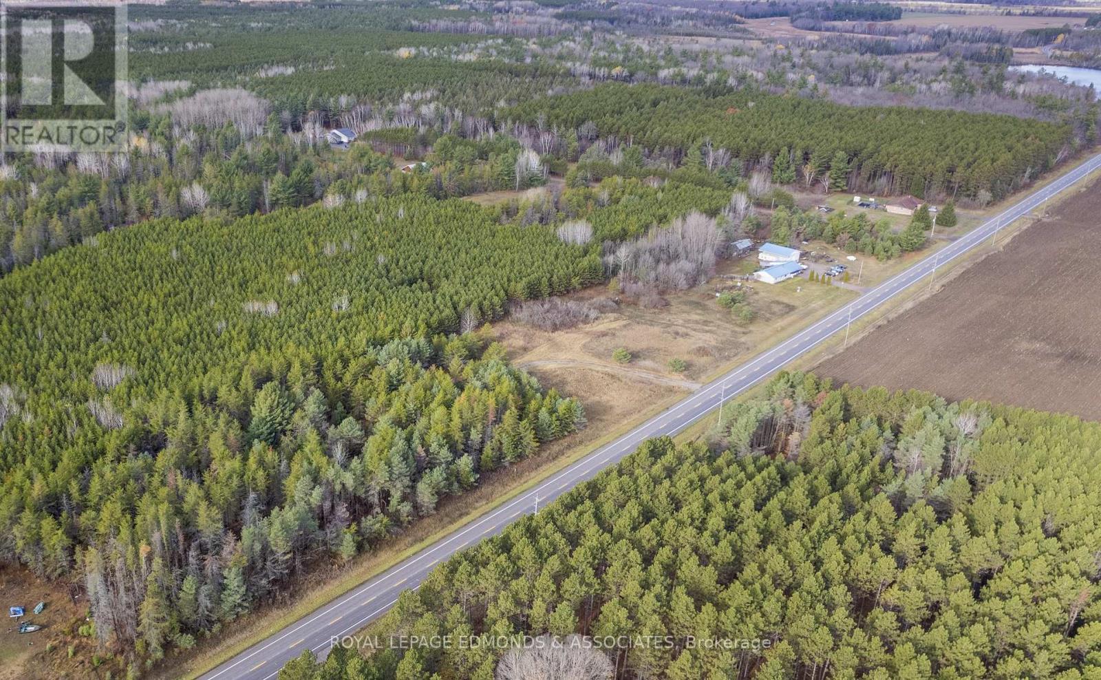 












939 BEACHBURG ROAD

,
Whitewater Region,







Ontario
K0J1C0

