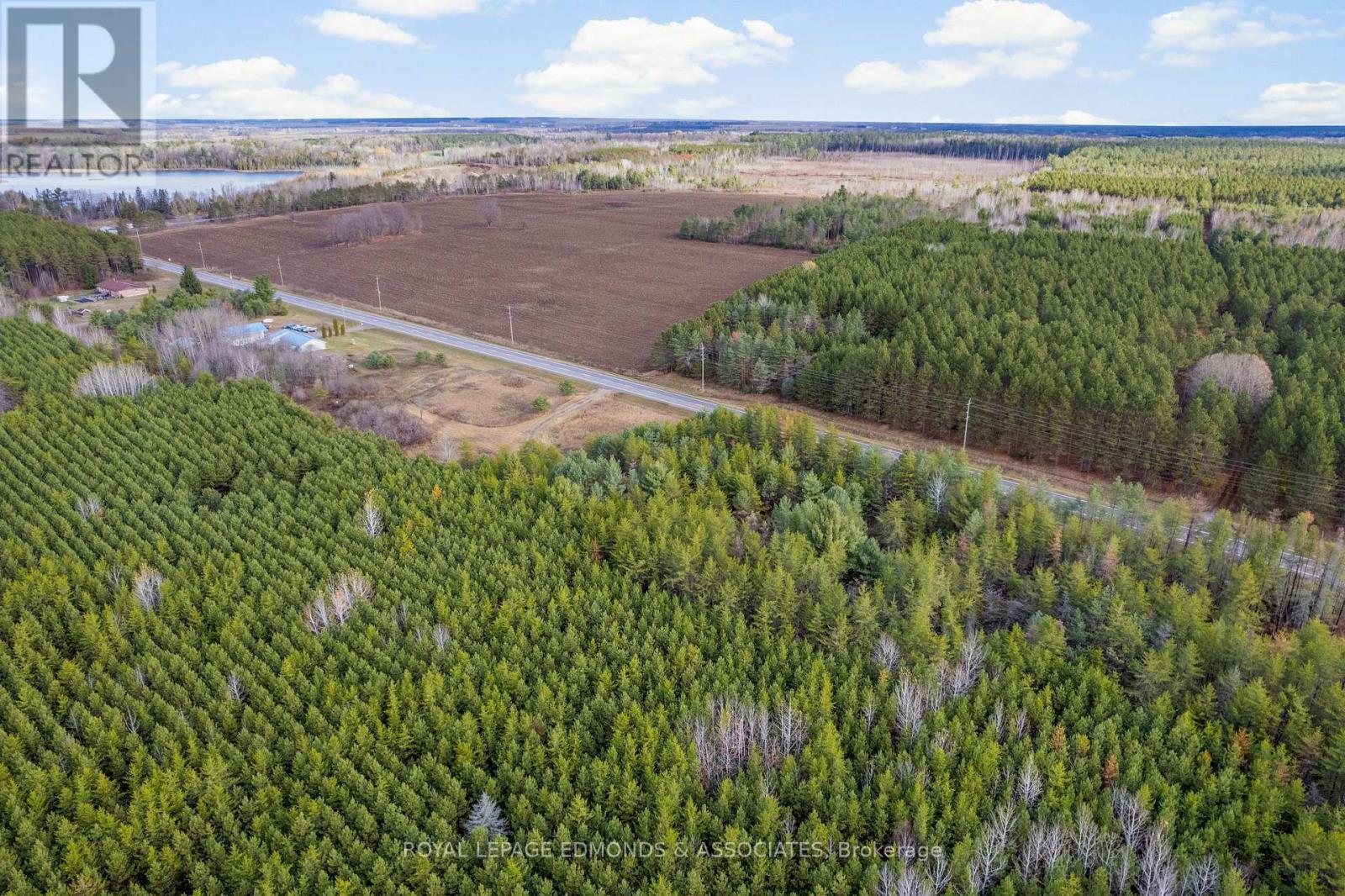 












939 BEACHBURG ROAD

,
Whitewater Region,







Ontario
K0J1C0

