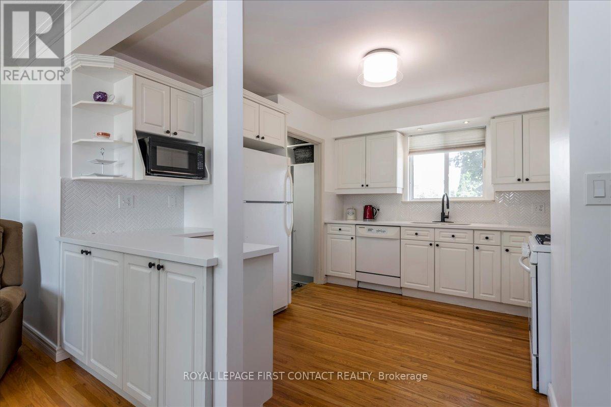 












591 OAK STREET

,
Collingwood,




Ontario
L9Y2Z2

