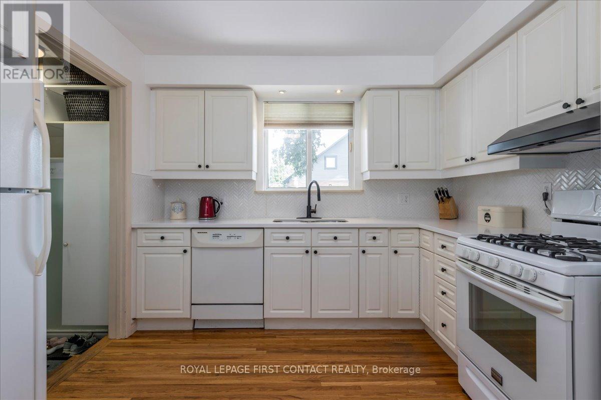 












591 OAK STREET

,
Collingwood,




Ontario
L9Y2Z2

