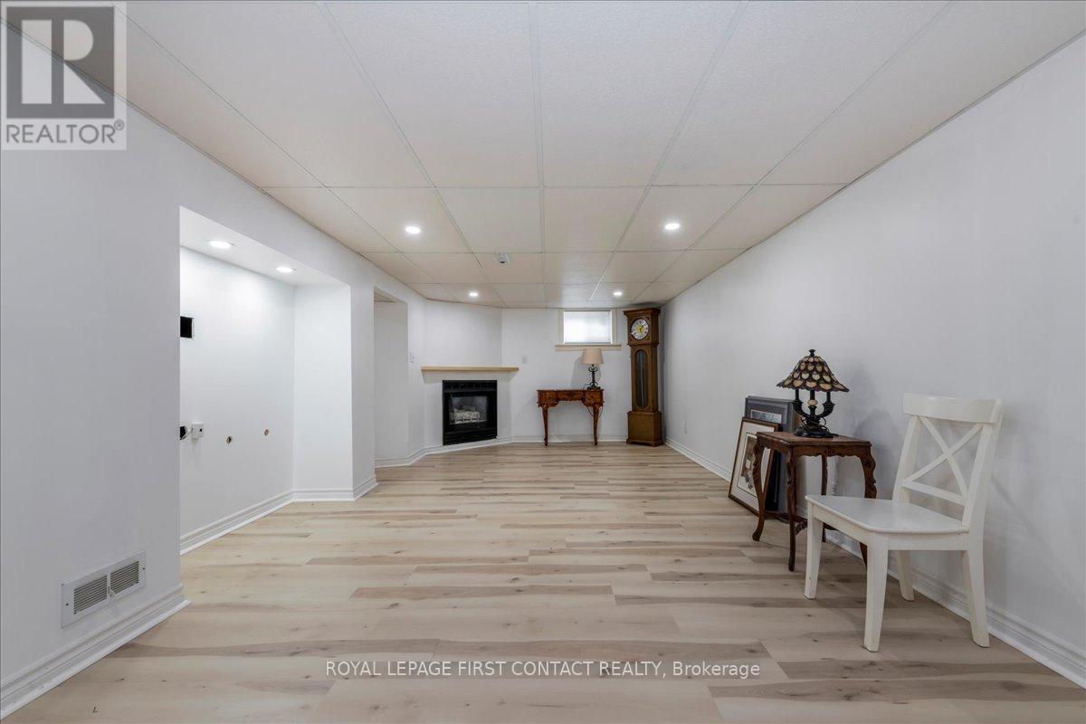 












591 OAK STREET

,
Collingwood,




Ontario
L9Y2Z2

