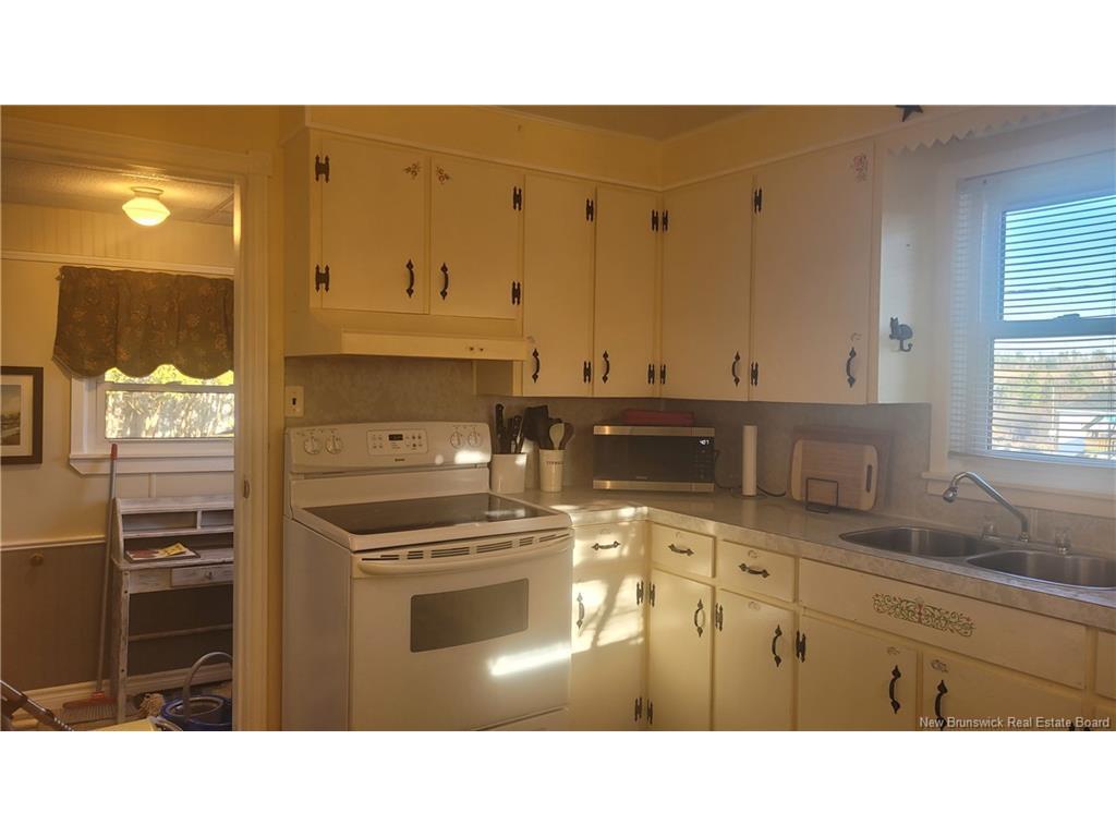 









7


Hillcrest

,
Blackville,




NB
E9B 1S5

