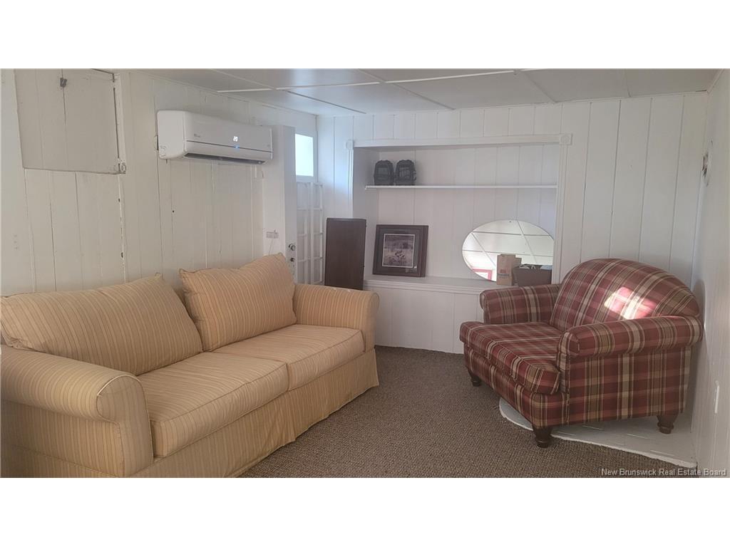 









7


Hillcrest

,
Blackville,




NB
E9B 1S5

