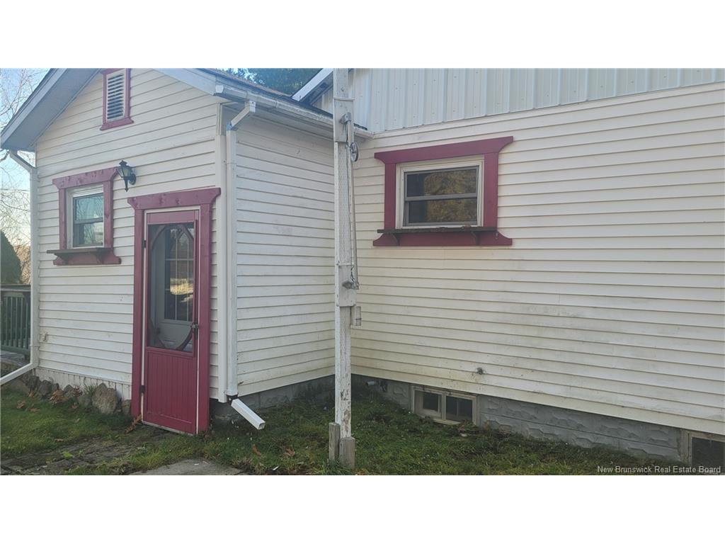 









7


Hillcrest

,
Blackville,




NB
E9B 1S5

