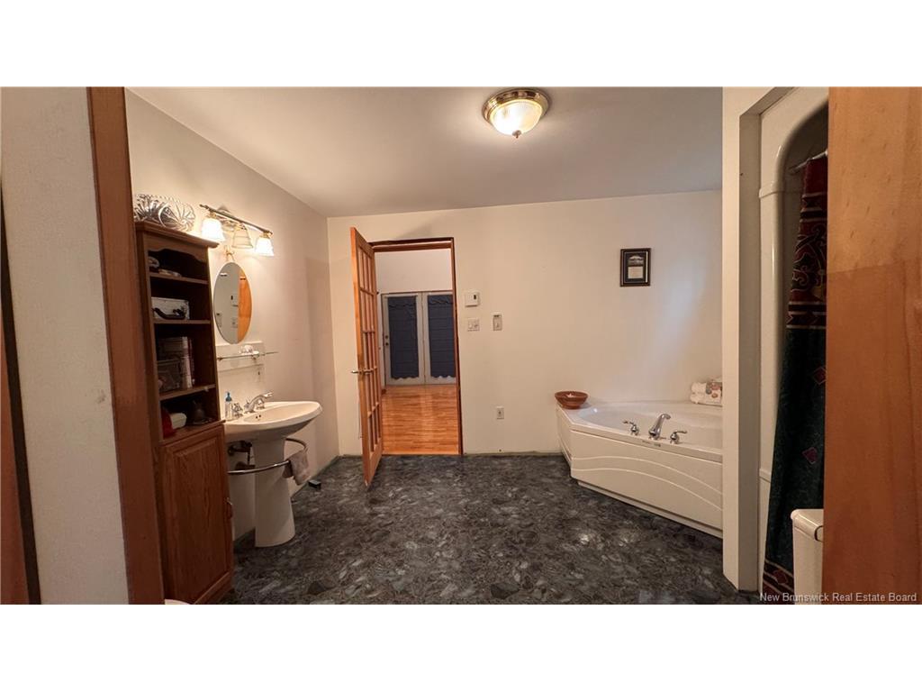 









170


Parker

RD,
Parker Road,




NB
E1V 5E3

