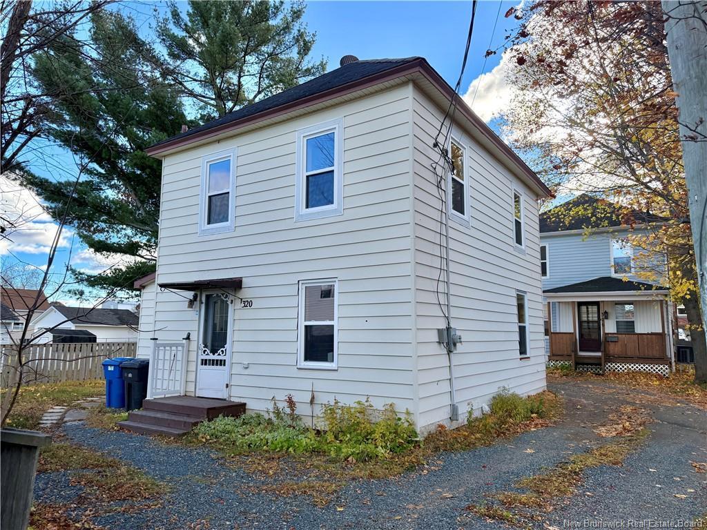 









320


St. Andrew

ST,
Bathurst,




NB
E2A 1C5

