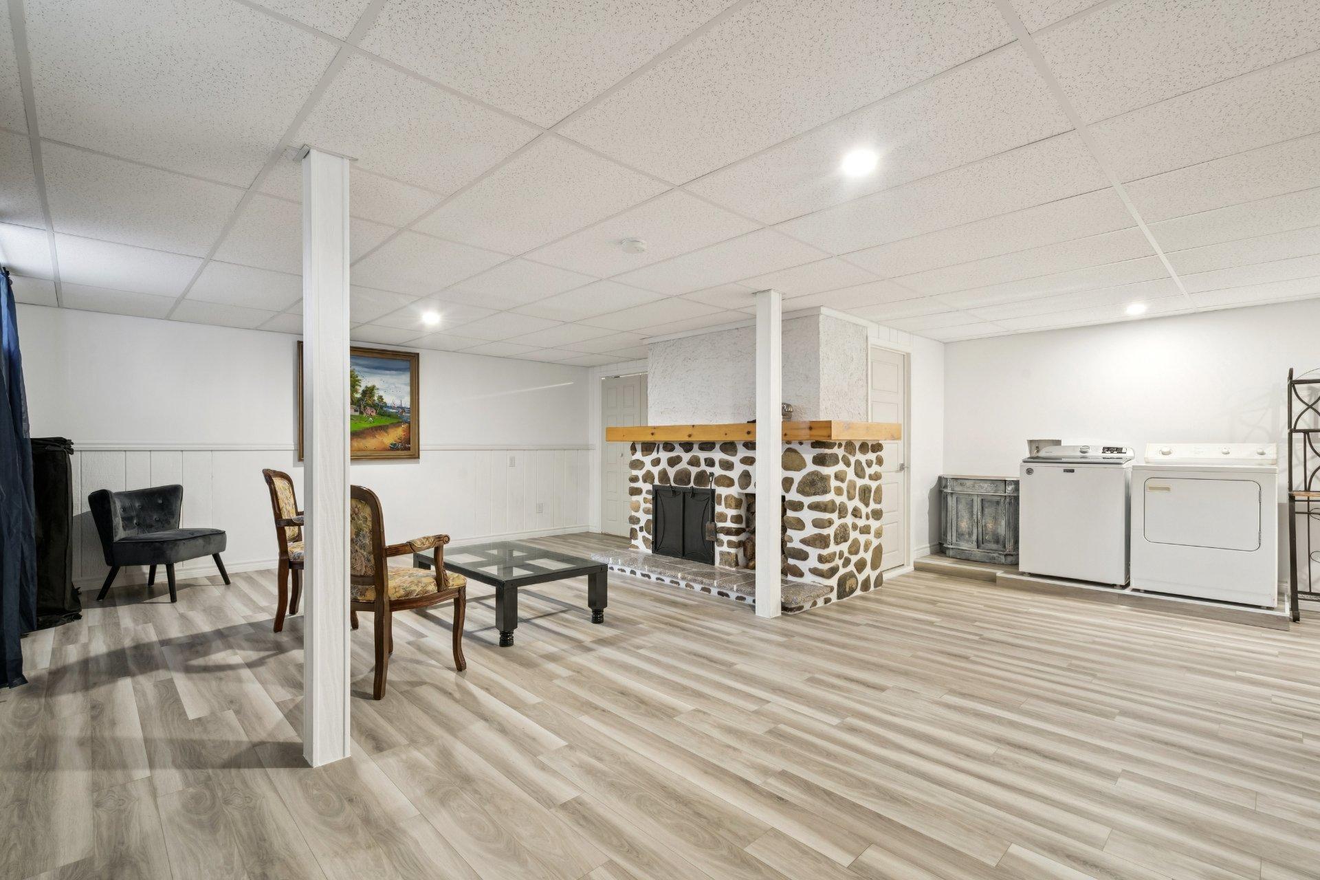 









5595


Ch. St-Roch

,
Sorel-Tracy,




QC
J3R3M6

