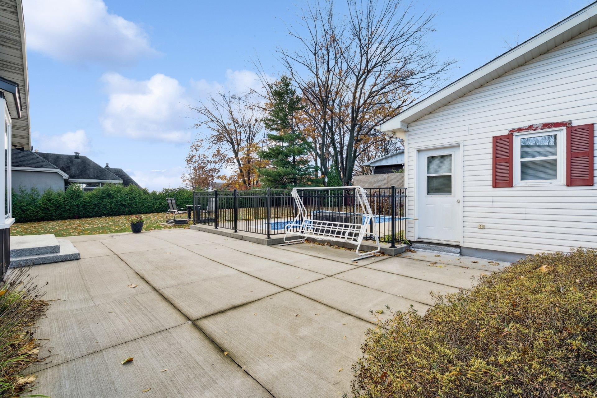 









5595


Ch. St-Roch

,
Sorel-Tracy,




QC
J3R3M6

