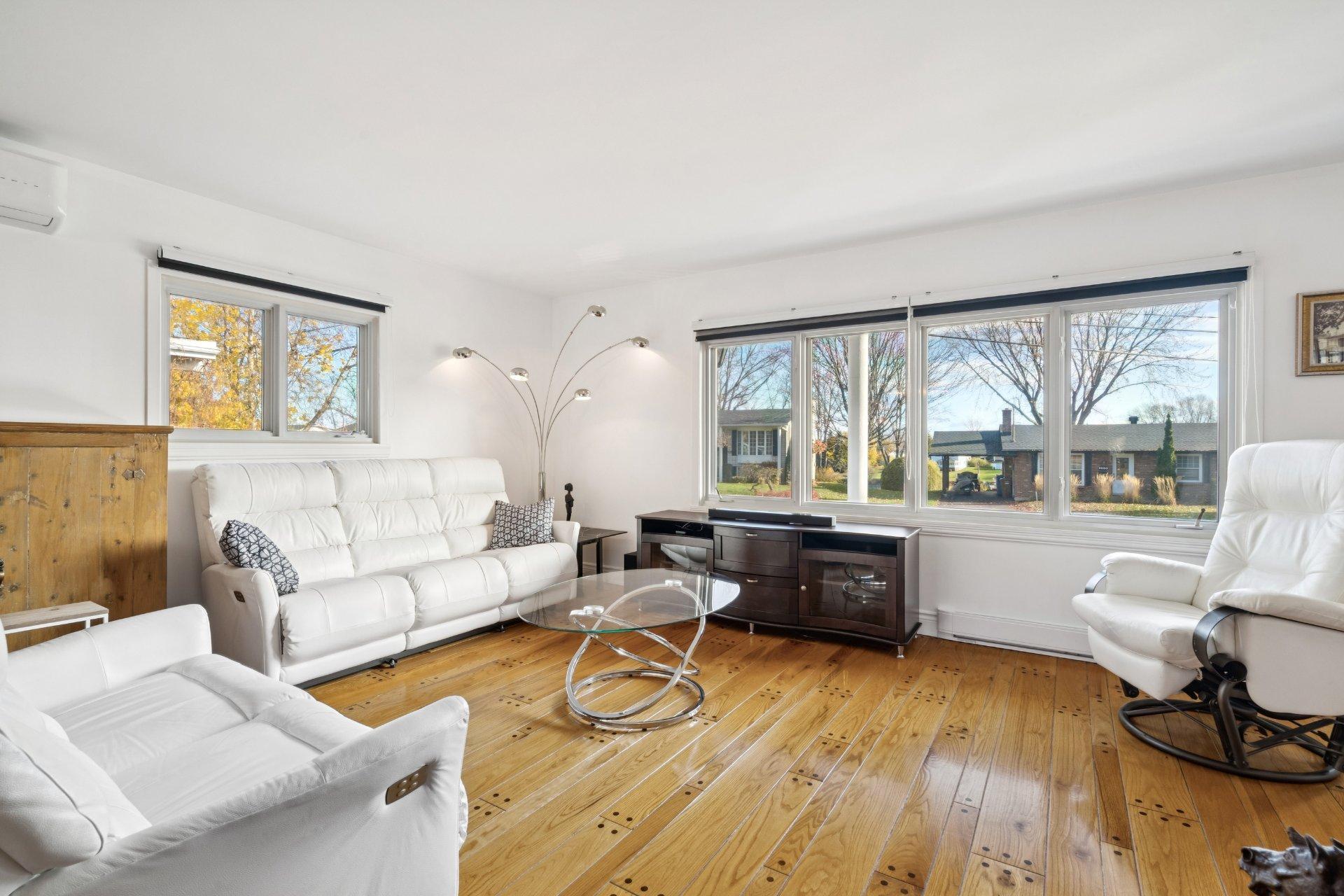 









5595


Ch. St-Roch

,
Sorel-Tracy,




QC
J3R3M6

