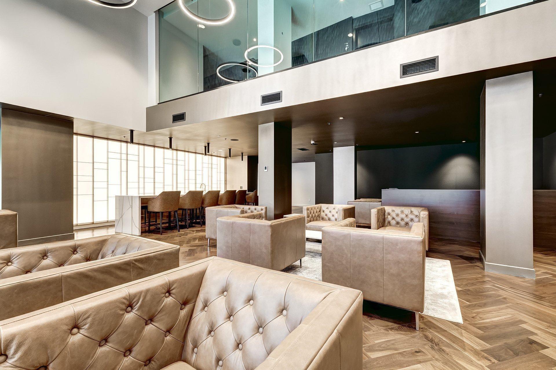 









1288


Rue St-Antoine O.

, 507,
Montréal (Ville-Marie),




QC
H3C0X6

