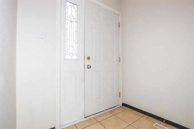 









1720


Taylor

AVE, 12,
Winnipeg,




MB
R3N 0N8

