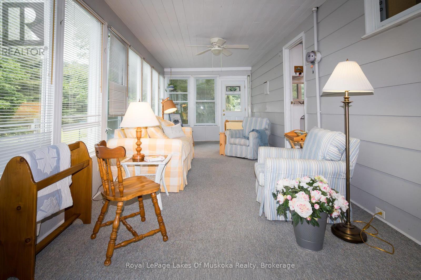 












574 RAVENSCLIFFE ROAD

,
Huntsville (Chaffey),




Ontario
P1H1N5

