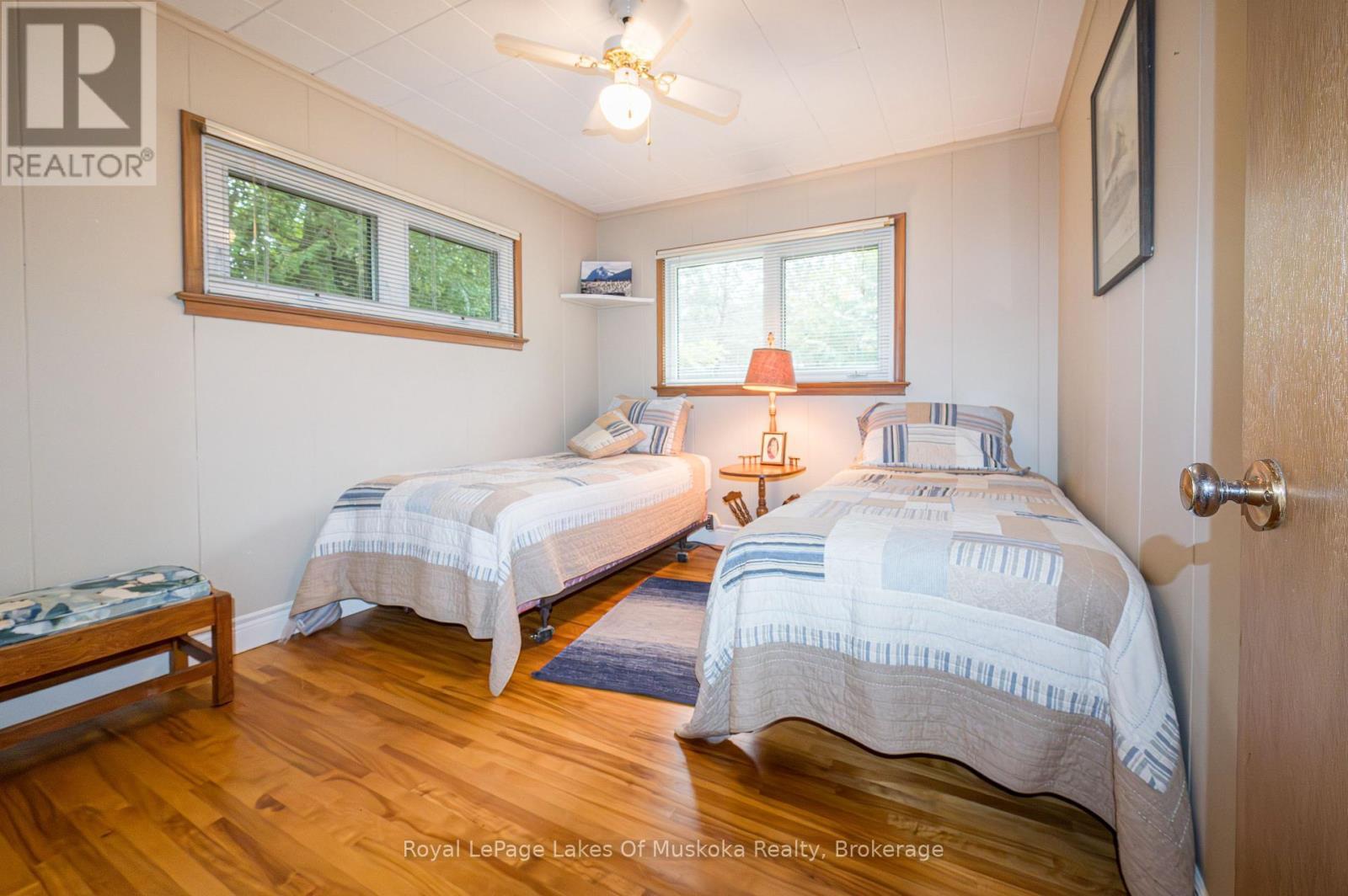 












574 RAVENSCLIFFE ROAD

,
Huntsville (Chaffey),




Ontario
P1H1N5

