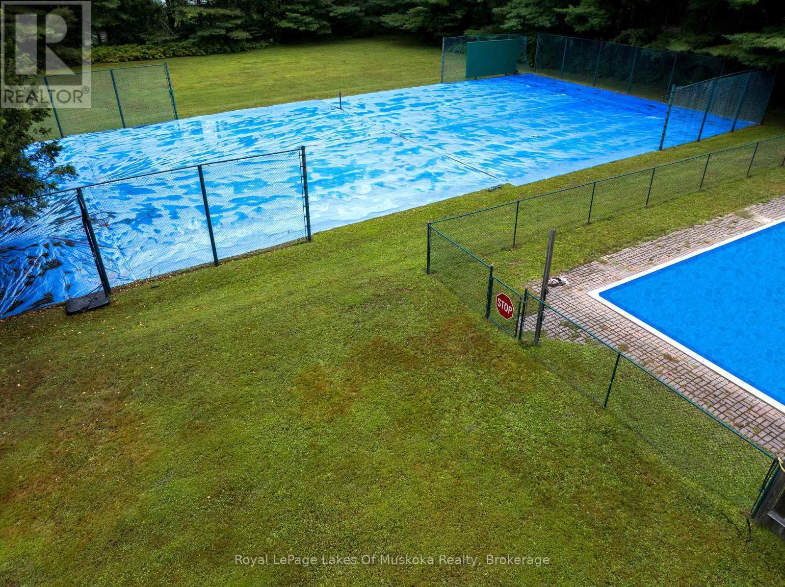 












574 RAVENSCLIFFE ROAD

,
Huntsville (Chaffey),




Ontario
P1H1N5

