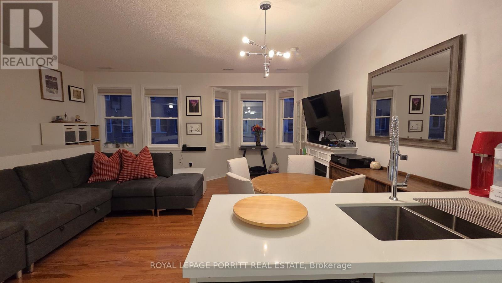 












115 - 760 LAWRENCE AVENUE W

,
Toronto,




Ontario
M6A3E7

