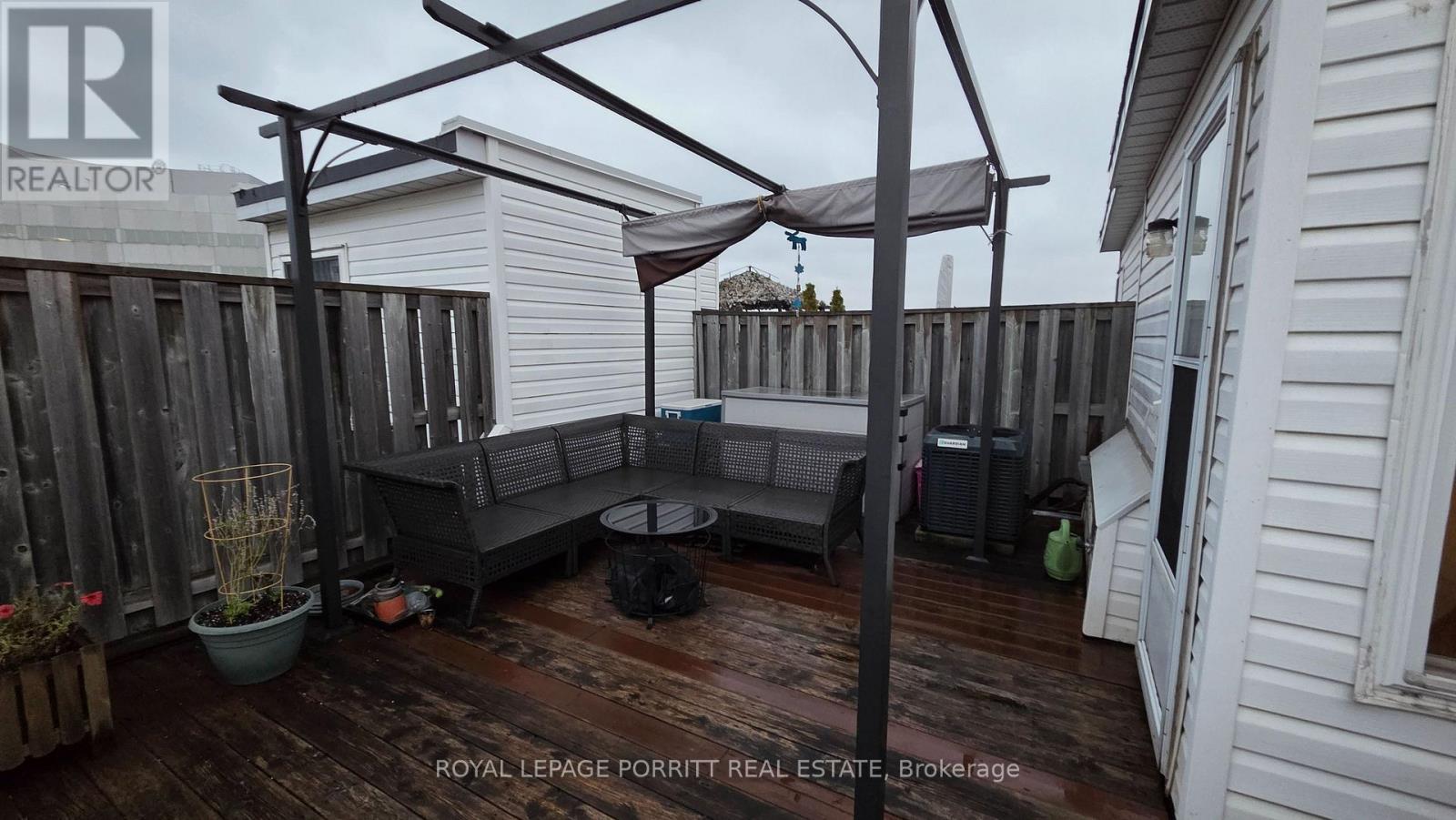 












115 - 760 LAWRENCE AVENUE W

,
Toronto,




Ontario
M6A3E7

