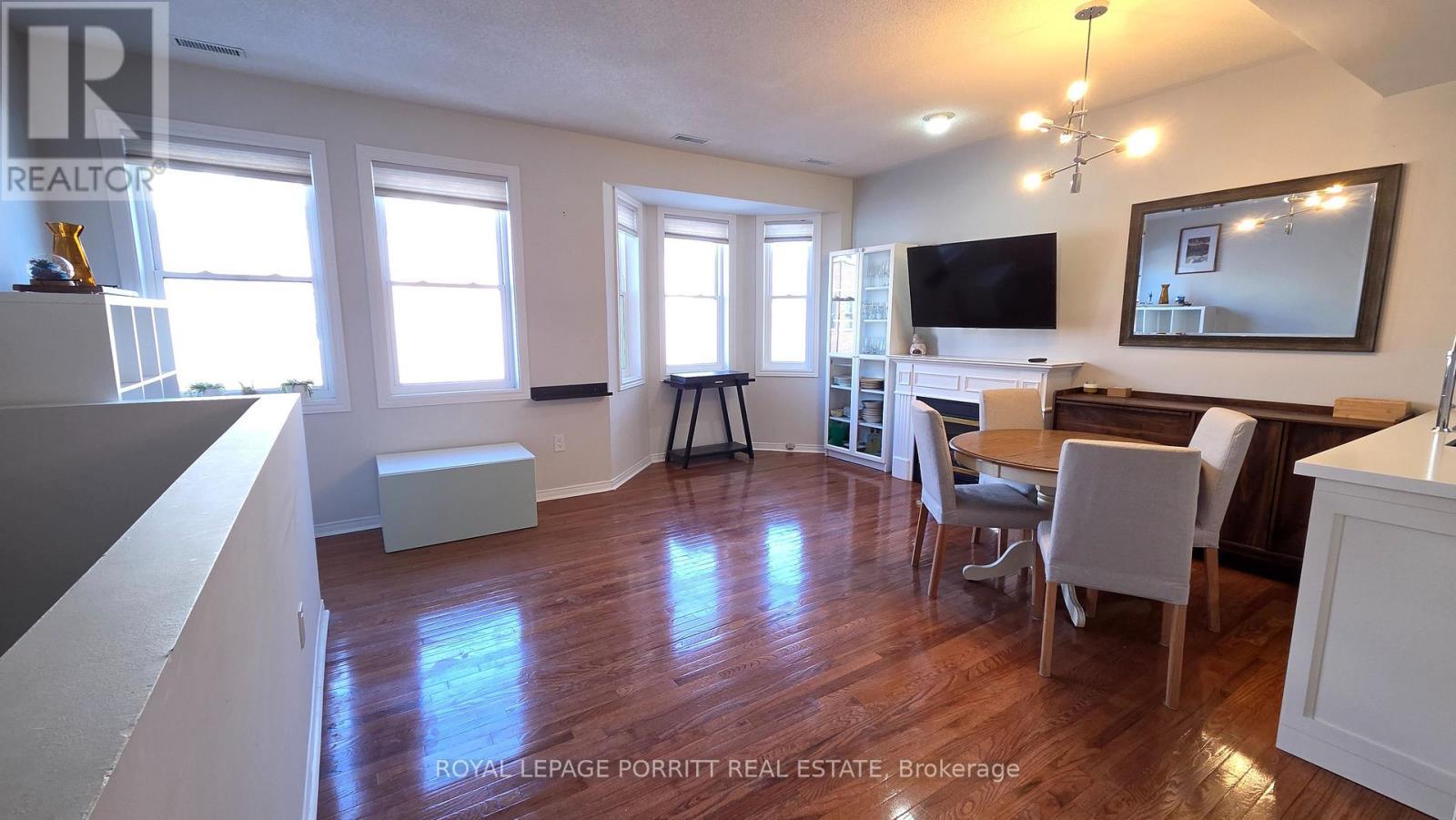 












115 - 760 LAWRENCE AVENUE W

,
Toronto,




Ontario
M6A3E7

