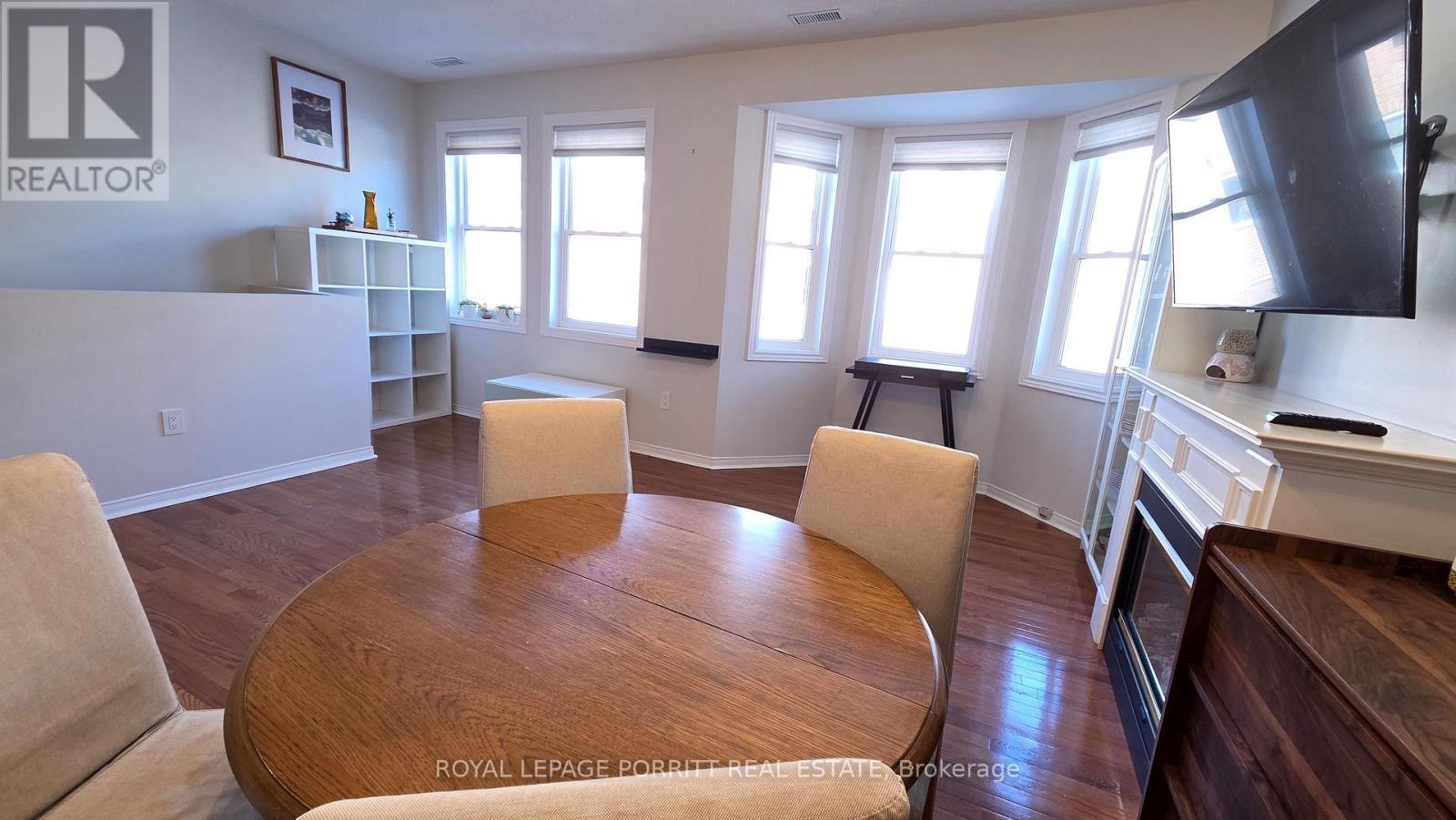 












115 - 760 LAWRENCE AVENUE W

,
Toronto,




Ontario
M6A3E7

