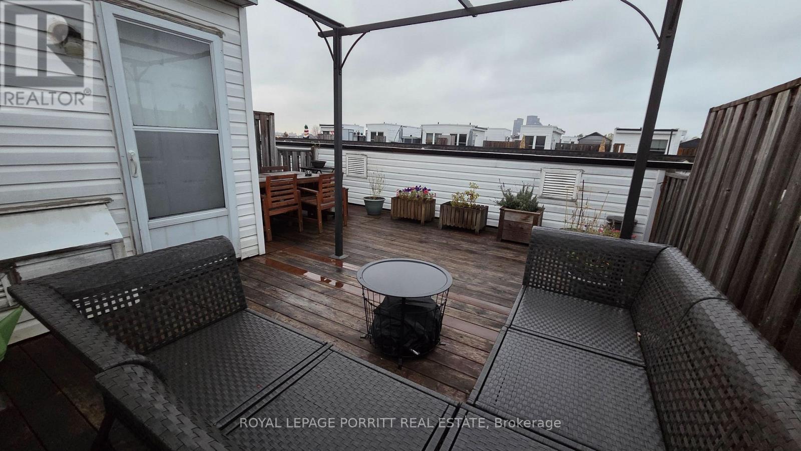 












115 - 760 LAWRENCE AVENUE W

,
Toronto,




Ontario
M6A3E7

