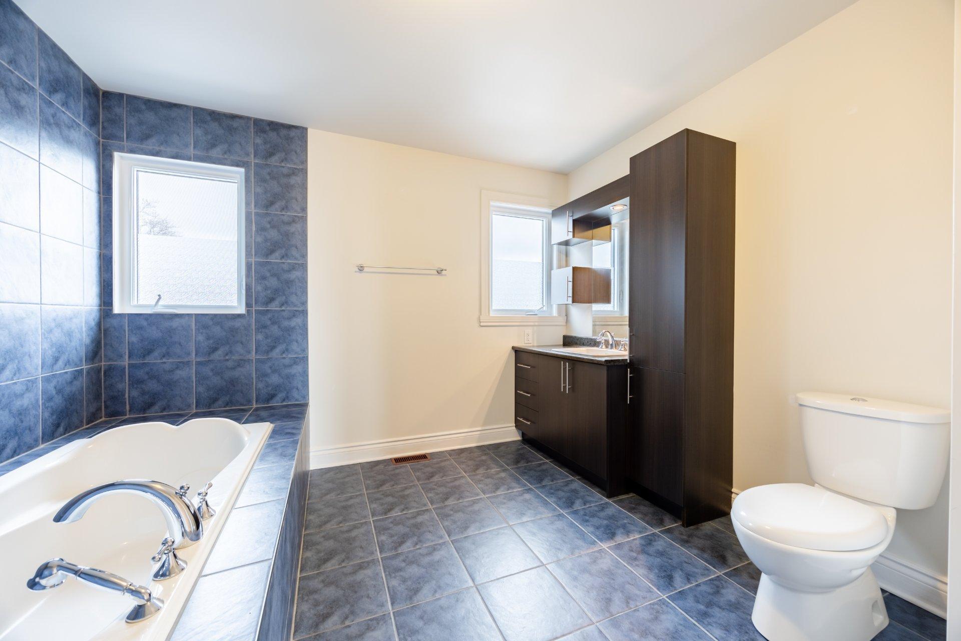 









75


Ch. de la Beauce

,
Sainte-Martine,




QC
J0S1V0

