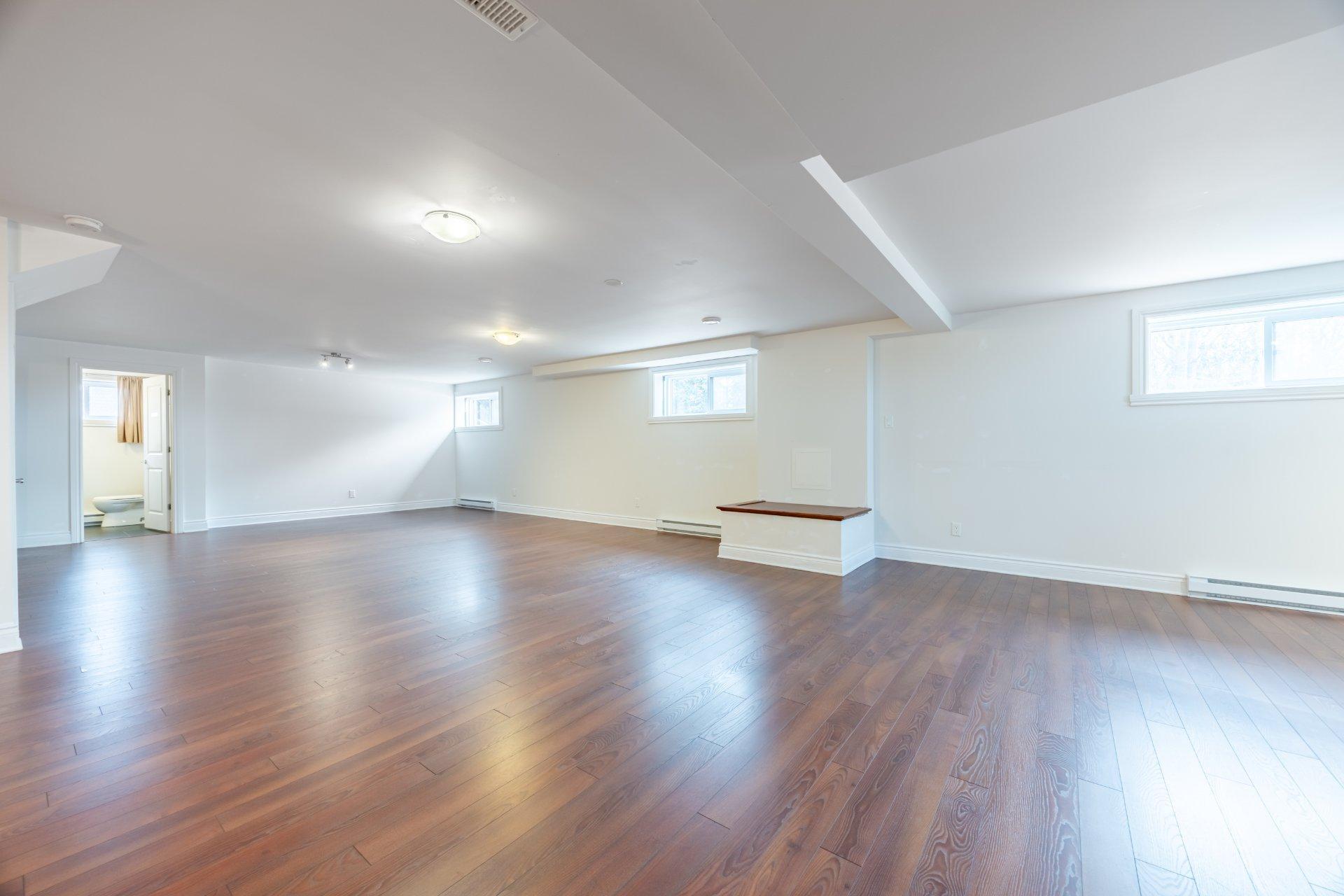 









75


Ch. de la Beauce

,
Sainte-Martine,




QC
J0S1V0

