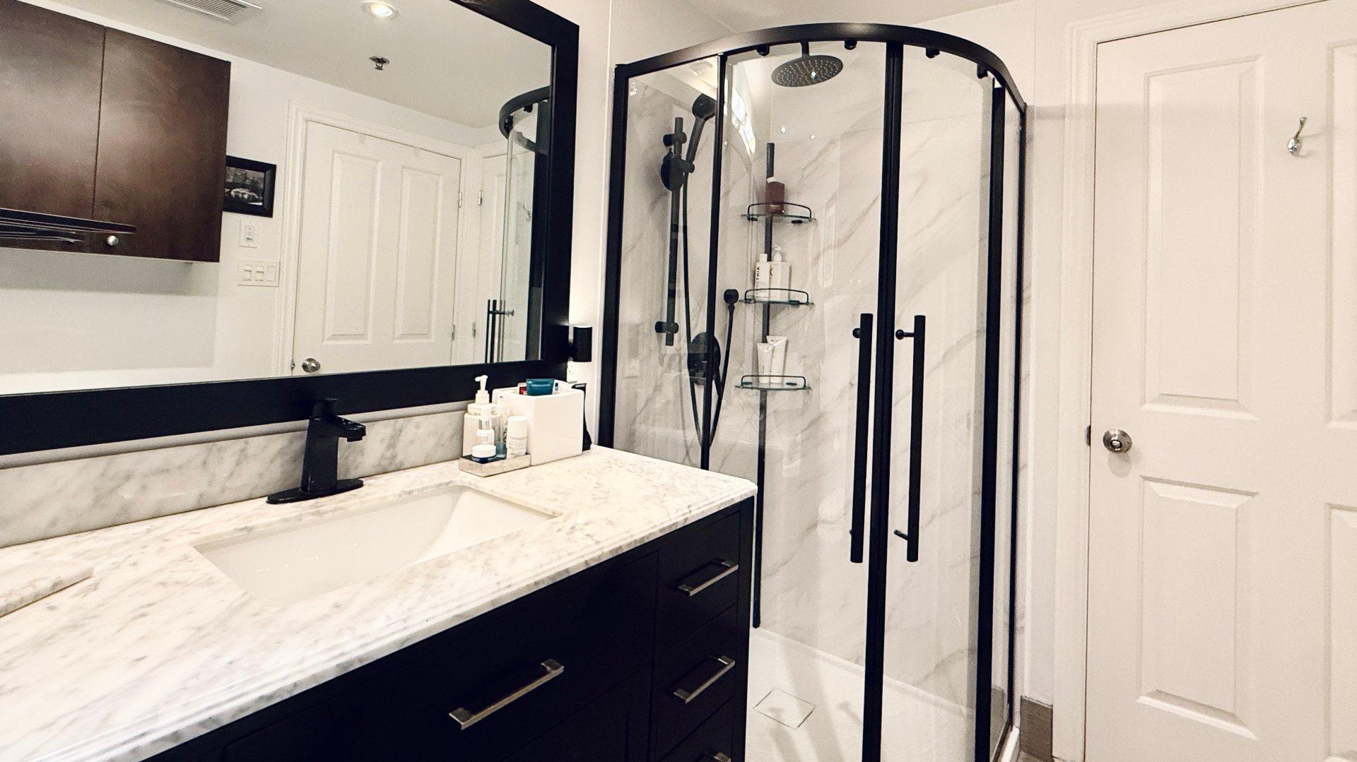 









6850


Boul. Henri-Bourassa O.

, 406,
Montréal (Saint-Laurent),




QC
H4R0E2

