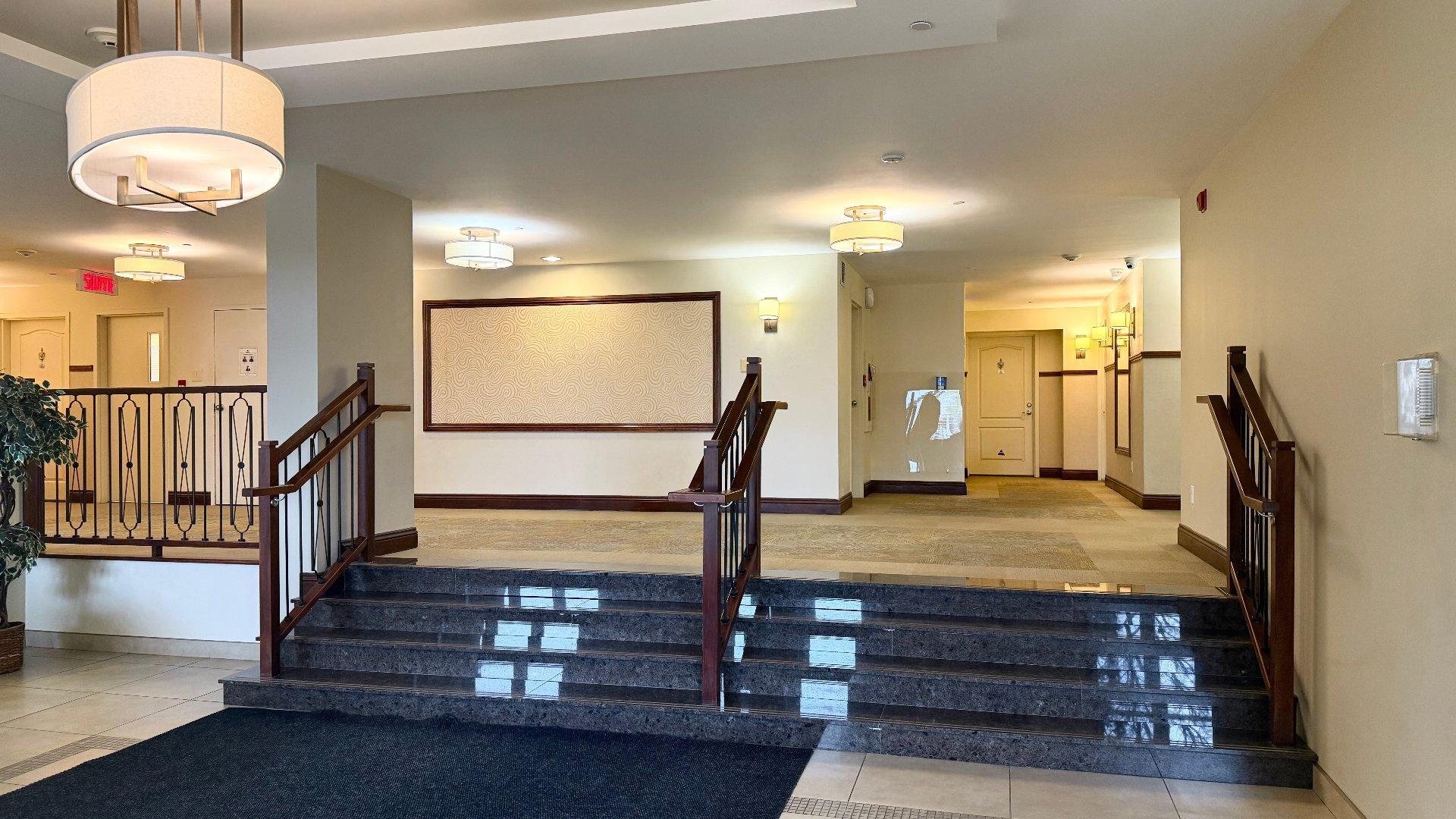 









6850


Boul. Henri-Bourassa O.

, 406,
Montréal (Saint-Laurent),




QC
H4R0E2

