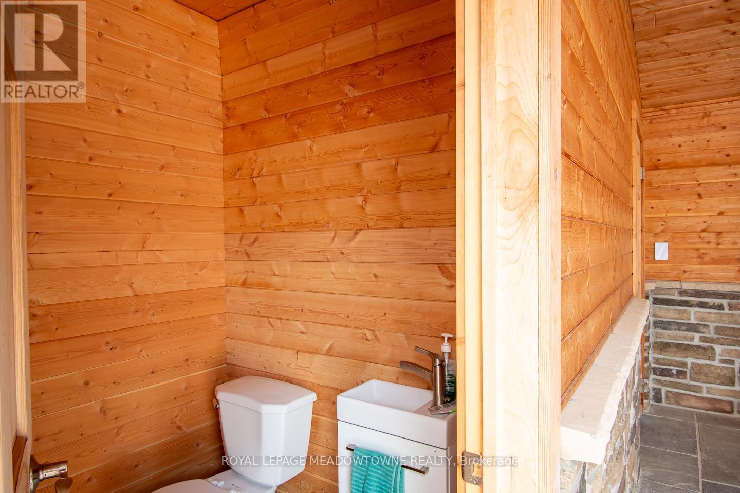 












63 STEWART DRIVE

,
Erin,




Ontario
N1H6H7

