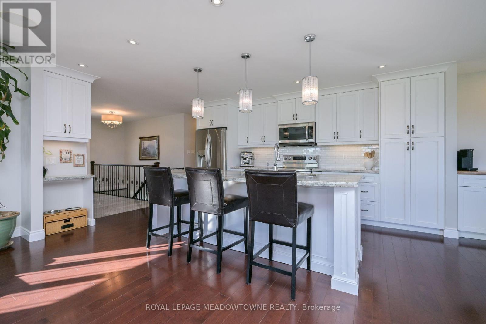 












515199 2ND LINE

,
Amaranth,




Ontario
L9W0S7

