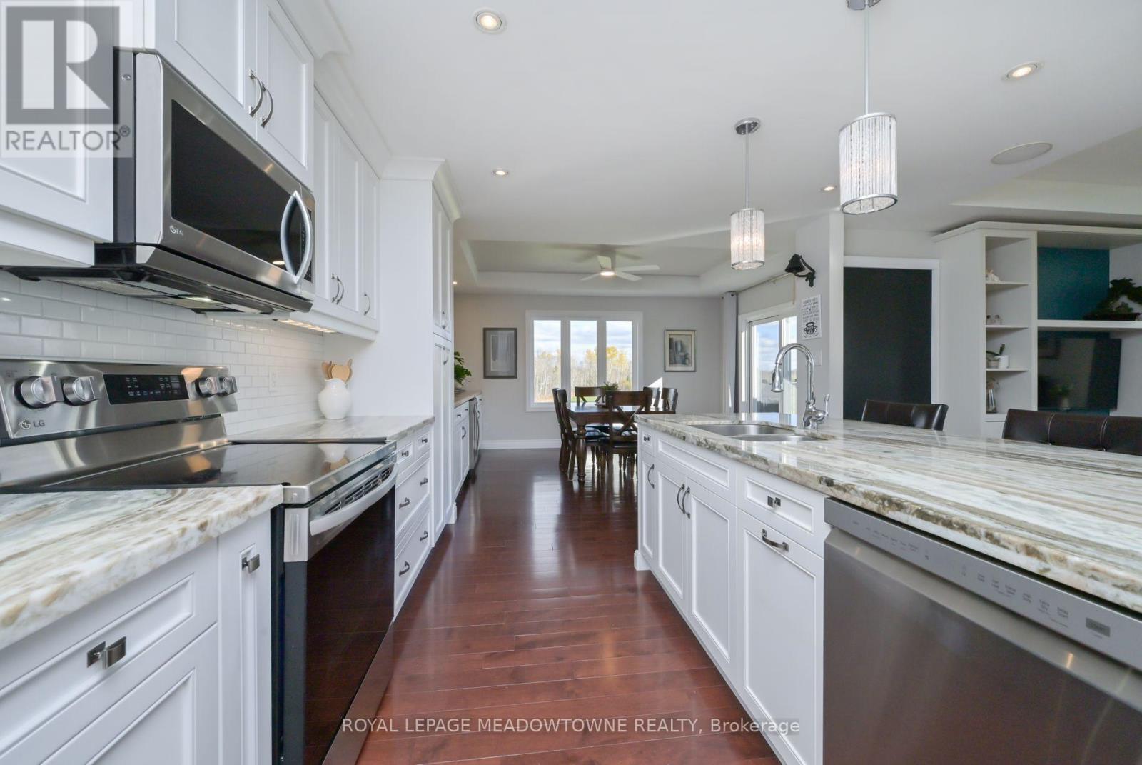 












515199 2ND LINE

,
Amaranth,




Ontario
L9W0S7

