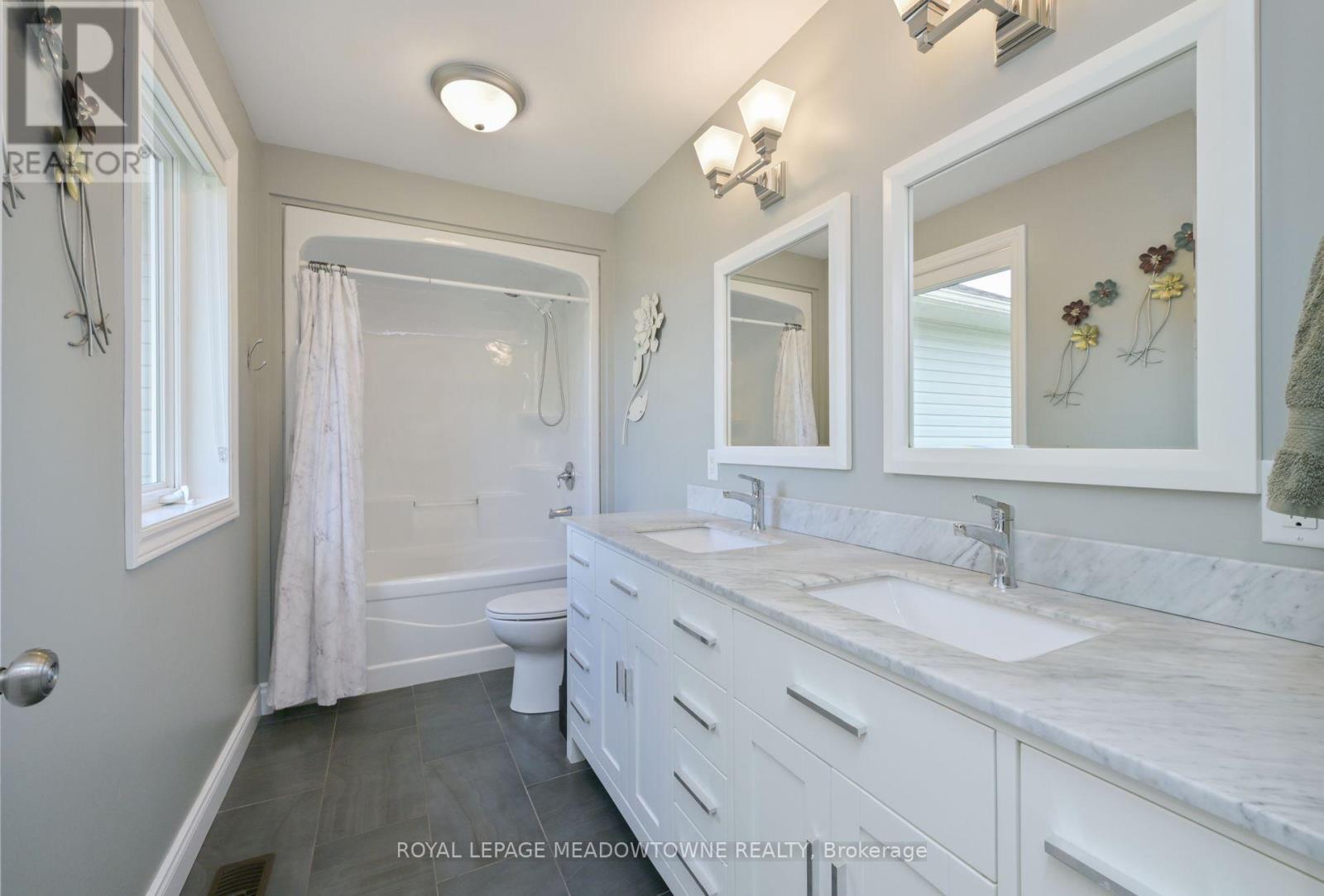 












515199 2ND LINE

,
Amaranth,




Ontario
L9W0S7

