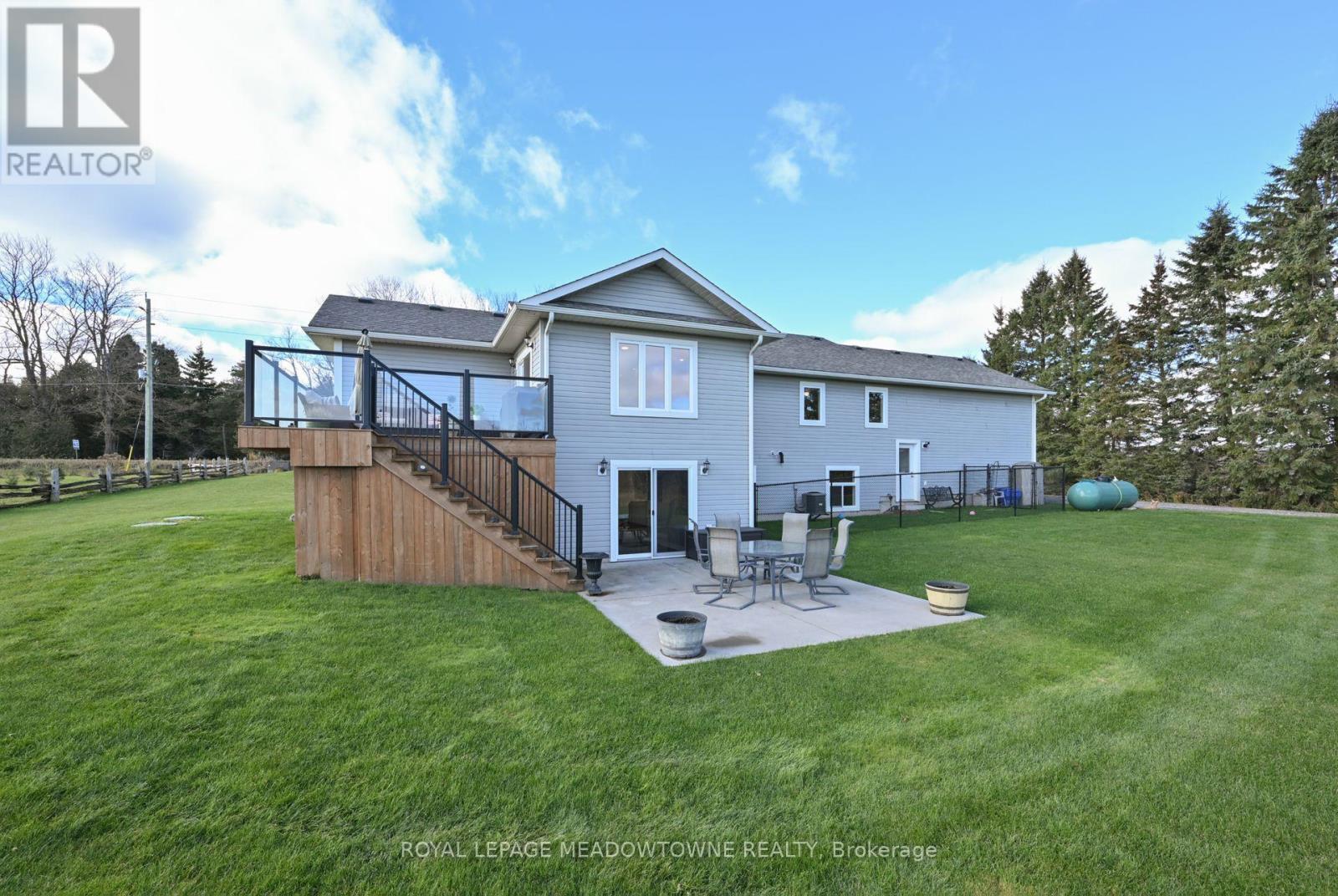 












515199 2ND LINE

,
Amaranth,




Ontario
L9W0S7

